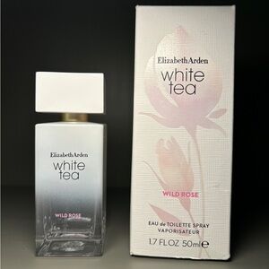 Elizabeth Arden White Tea in Wild Rose Perfume